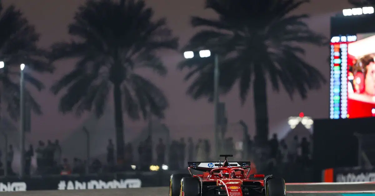 F1. Ferrari, le difficolt&agrave; ci sono ad Abu Dhabi ma Sainz e Leclerc non demordono: "Le cose possono cambiare rapidamente"
