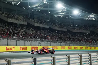F1. GP Abu Dhabi, Vasseur non perde le speranze per il titolo: "Lotteremo fino all'ultima curva dell'ultimo giro senza prenderci troppi rischi"