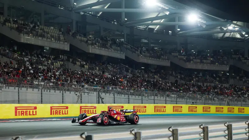 F1. GP Abu Dhabi, Vasseur non perde le speranze per il titolo: "Lotteremo fino all'ultima curva dell'ultimo giro senza prenderci troppi rischi"