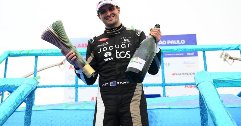 Formula E. Dall&#039;ultima posizione alla vittoria: cos&igrave; Mitch Evans con la sua Jaguar all&#039;E-Prix di San Paolo