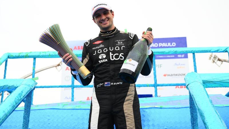 Formula E. Dall&#039;ultima posizione alla vittoria: cos&igrave; Mitch Evans con la sua Jaguar all&#039;E-Prix di San Paolo