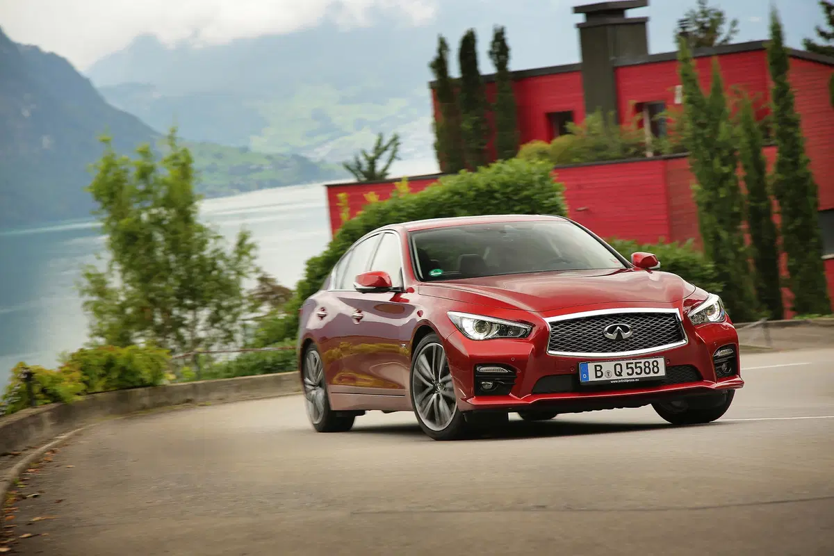 Infiniti Q50s | Test drive #AMboxing