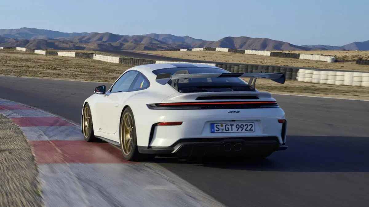 Porsche 911 Coupé 4.0 GT3 (8)