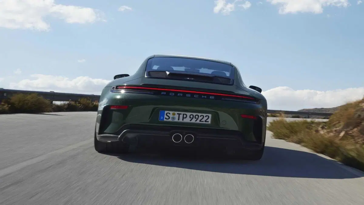 Porsche 911 Coupé 4.0 GT3 con pacchetto Touring (15)