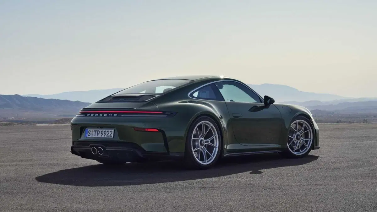 Porsche 911 Coupé 4.0 GT3 con pacchetto Touring auto 4p.ti (4)