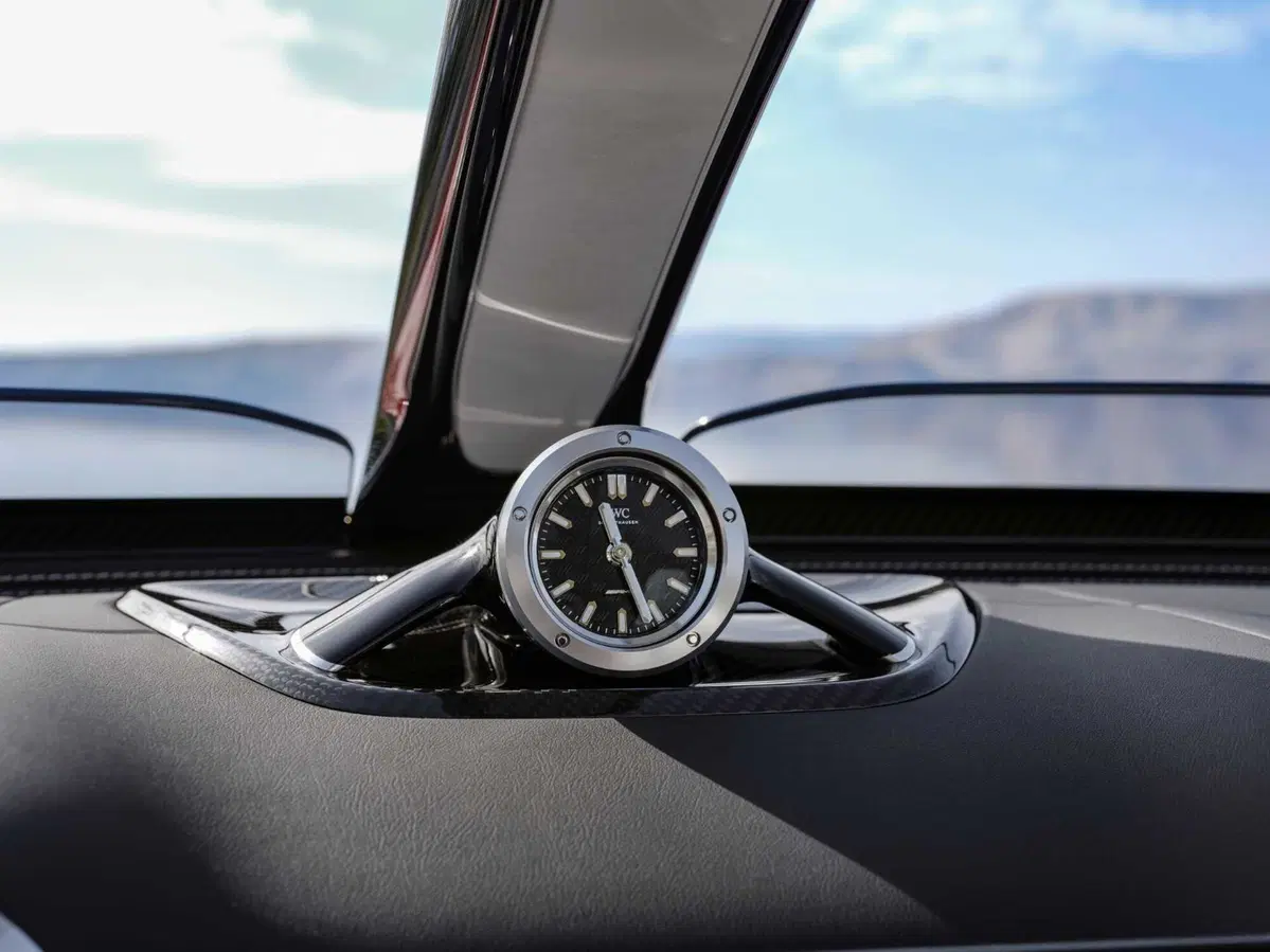 Per guidare questa Mercedes ci vuole il casco: arriva la Purespeed (34)