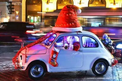 Posso decorare l'auto per Natale? Il Codice della Strada non dice (ovviamente) nulla di definitivo