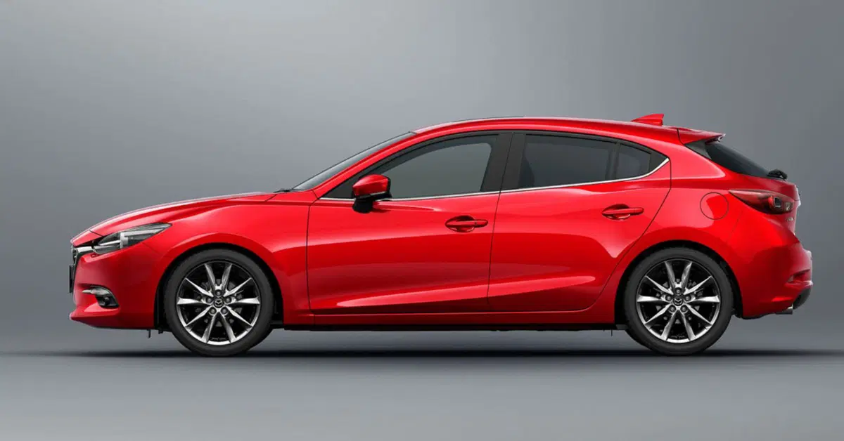 Mazda Axela: in Giappone si anticipa il restyling della 3 (5)