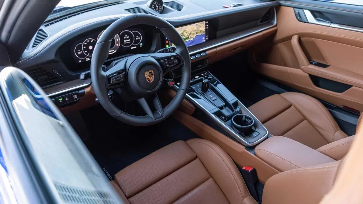 Porsche 911 Coupé 3.0 Carrera T 394cv (34)