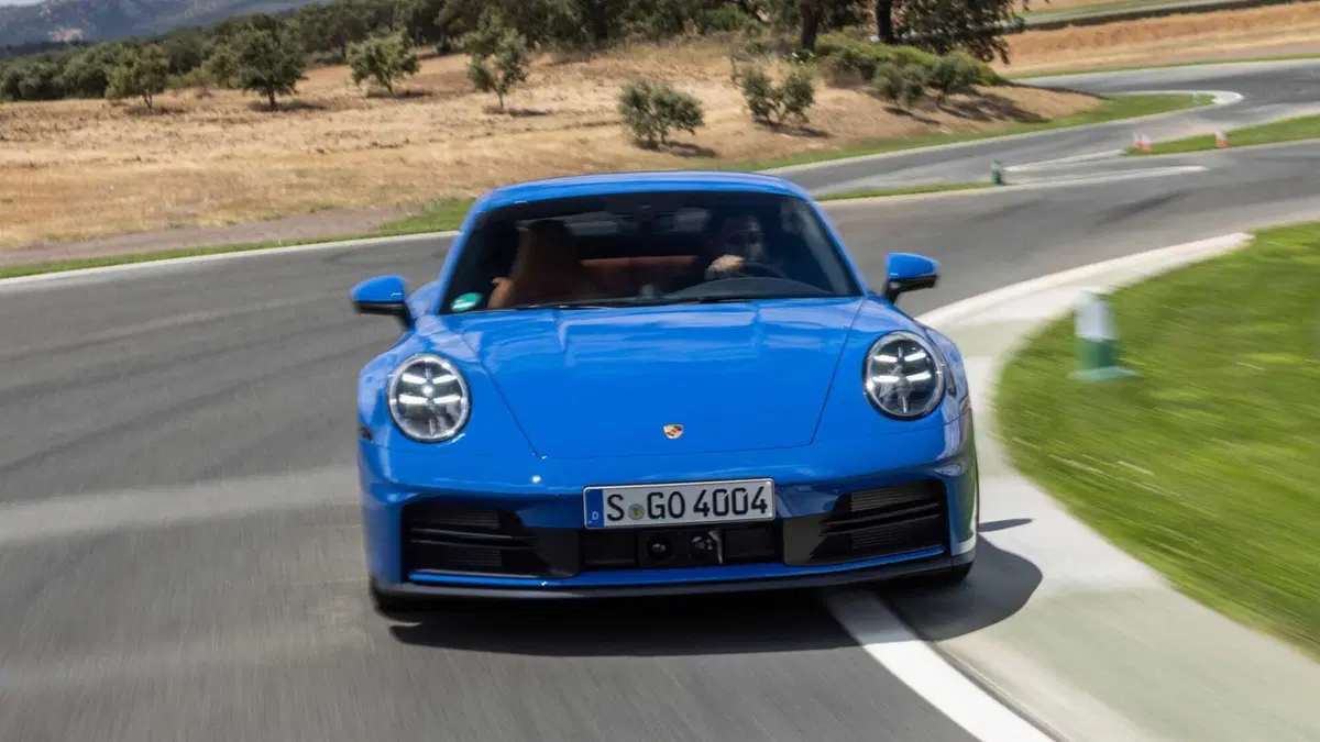 Porsche 911 Coupé 3.0 Carrera T 394cv (27)