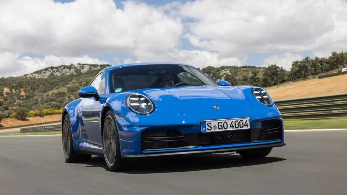 Porsche 911 Coupé 3.0 Carrera T 394cv (26)