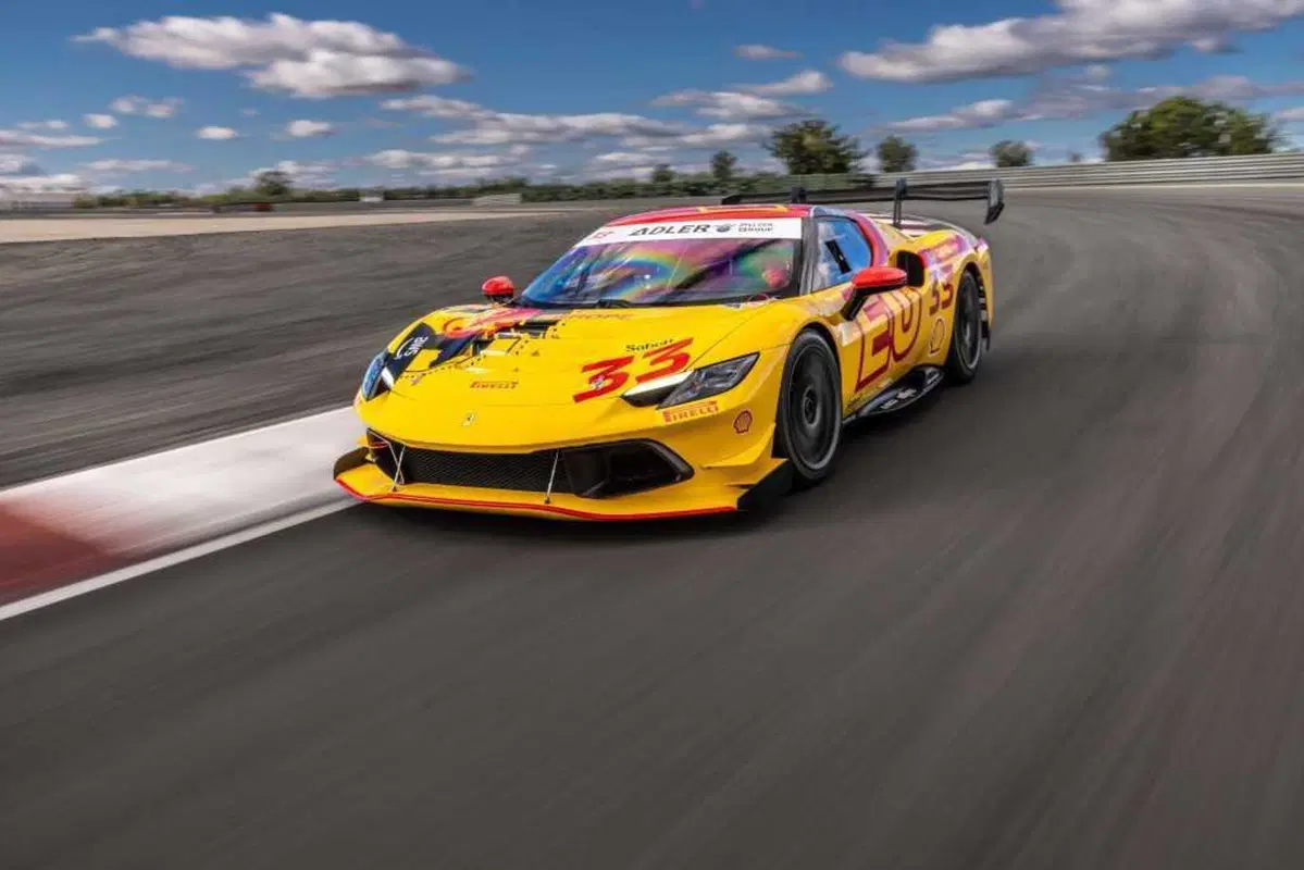 Il FOTONICO ha una nuova dimensione... | Ferrari 296 Challenge [VIDEO] (11)