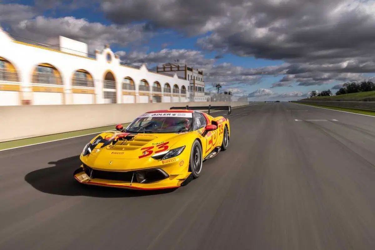 Il FOTONICO ha una nuova dimensione... | Ferrari 296 Challenge [VIDEO] (10)