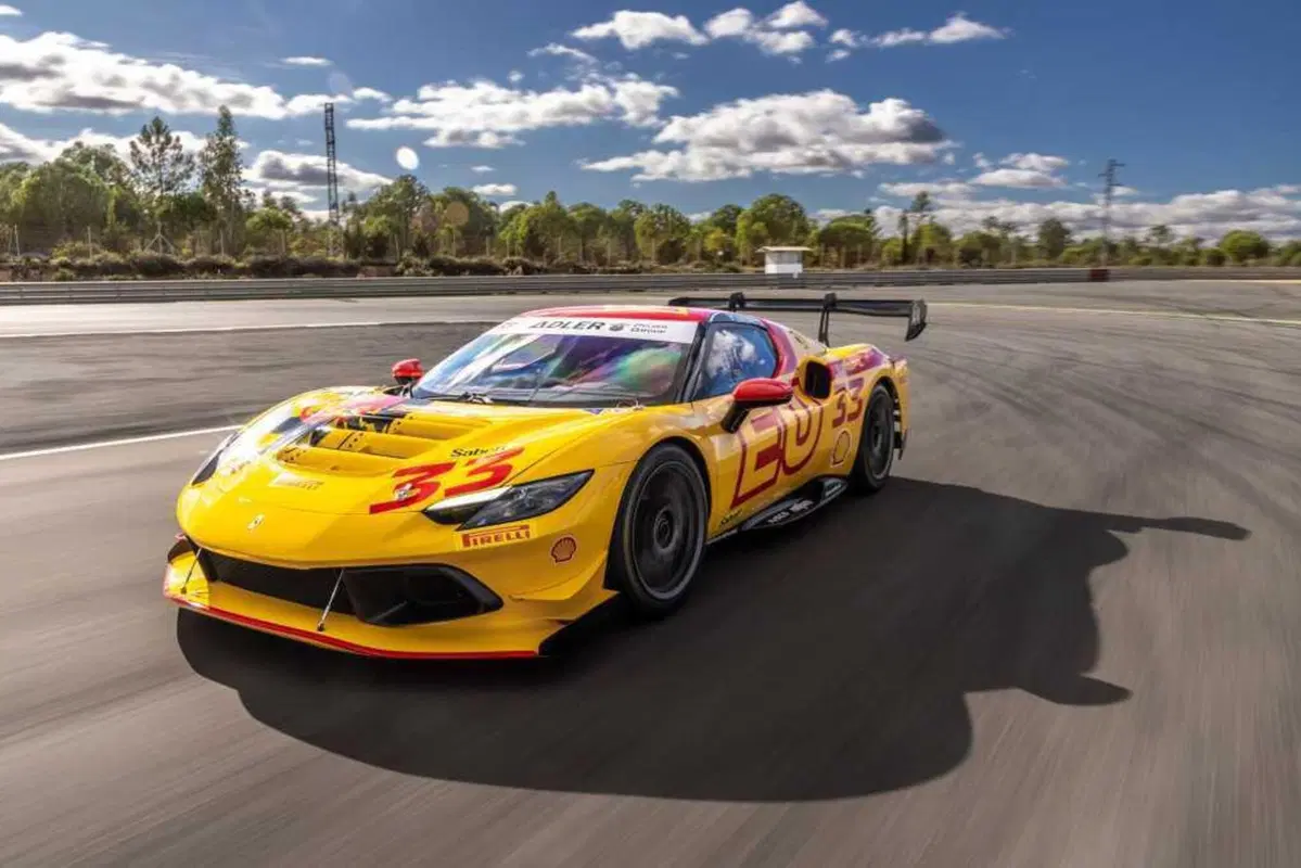 Il FOTONICO ha una nuova dimensione... | Ferrari 296 Challenge [VIDEO] (16)