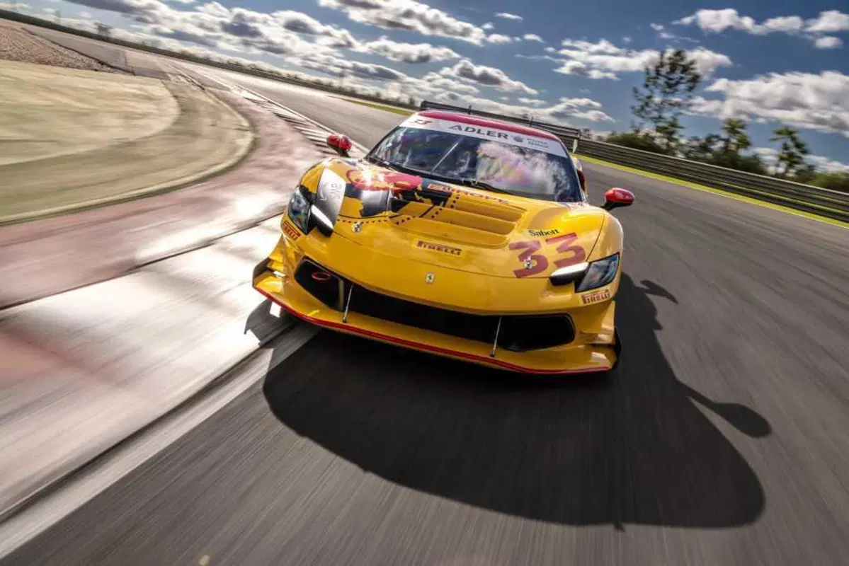 Il FOTONICO ha una nuova dimensione... | Ferrari 296 Challenge [VIDEO] (19)