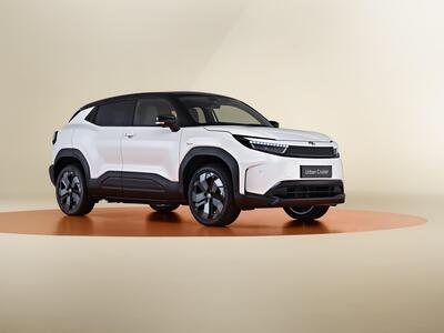 Toyota Urban Cruiser 2025: 100% elettrica, allunga il passo della Yaris Cross