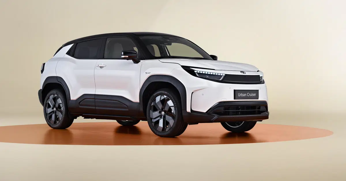 Toyota Urban Cruiser 2025: 100% elettrica, allunga il passo della Yaris Cross