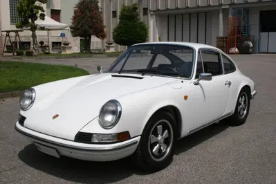 Porsche 911 T 2.4 d'epoca del 1973 a Viadana