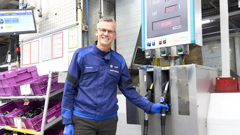 Che carburante c'&egrave; nel serbatoio di un'auto quando esce dalla fabbrica? Cos&igrave; fa BMW con questo diesel ecologico nel serbatoio