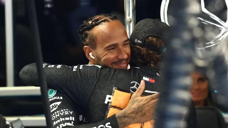 F1. Lewis Hamilton e l&#039;eredit&agrave; lasciata ad Andrea Kimi Antonelli: cos&igrave; ha detto addio alla Mercedes