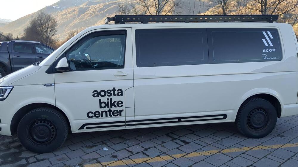 Volkswagen Multivan usata a Aosta