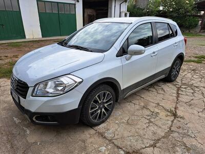 Suzuki S-Cross 1.6 DDiS Start&amp;Stop 4WD All Grip Cool  del 2016 usata a Marzano