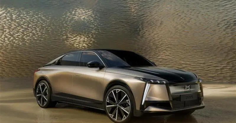 DS N&deg;8: l'ammiraglia francese da 750 km, a batteria