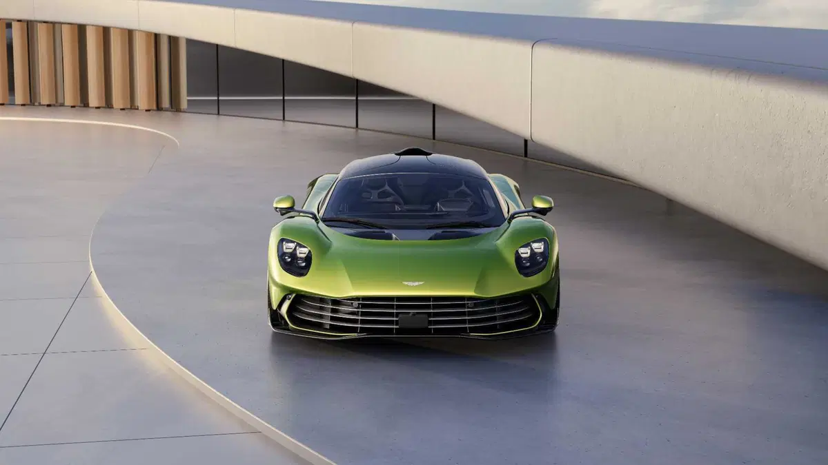 Aston Martin Valhalla: la supercar ibrida da 1.079 Cv e 1.100 Nm (3)