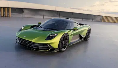 Aston Martin Valhalla: la supercar ibrida da 1.079 Cv e 1.100 Nm