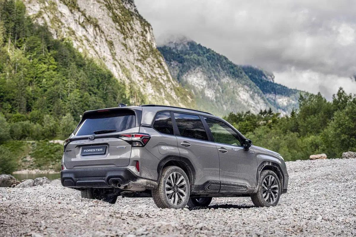 Subaru Forester, la guida della full hybrid da 41.950 euro più incentivo [VIDEO] (6)