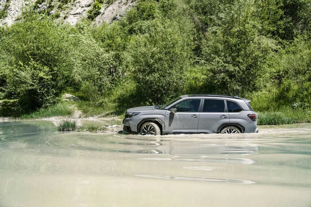 Subaru Forester, la guida della full hybrid da 41.950 euro più incentivo [VIDEO] (7)