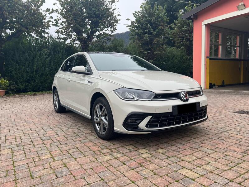 Volkswagen Polo 1.0 tsi R-Line 95cv del 2022 usata a Arcisate