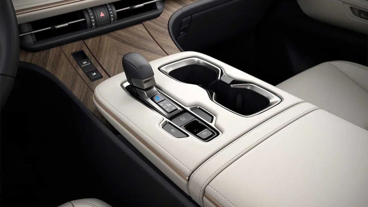 Lexus LM 2.5 hybrid Luxury 4p.ti auto (21)