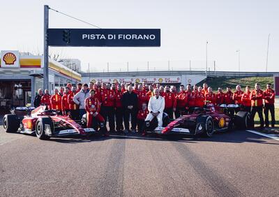 F1. Carlos Sainz dice addio alla Ferrari: ultima giornata in pista a Fiorano con il padre a bordo della F1-75 e la 735 LM