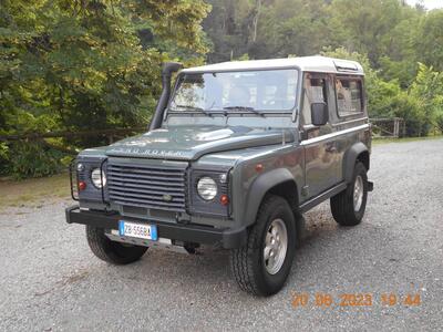 Land Rover Defender 90 2.4 TD4 Station Wagon E del 2007 usata a Pino Torinese