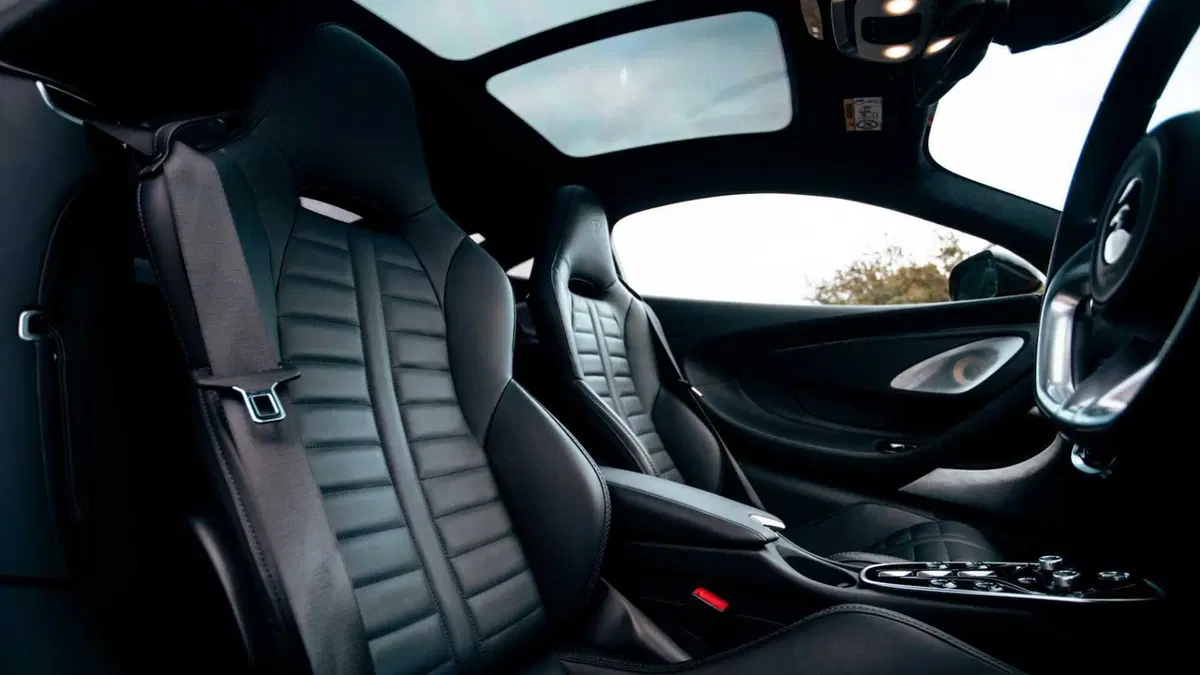 McLaren GTS  (2023-->>) (14)