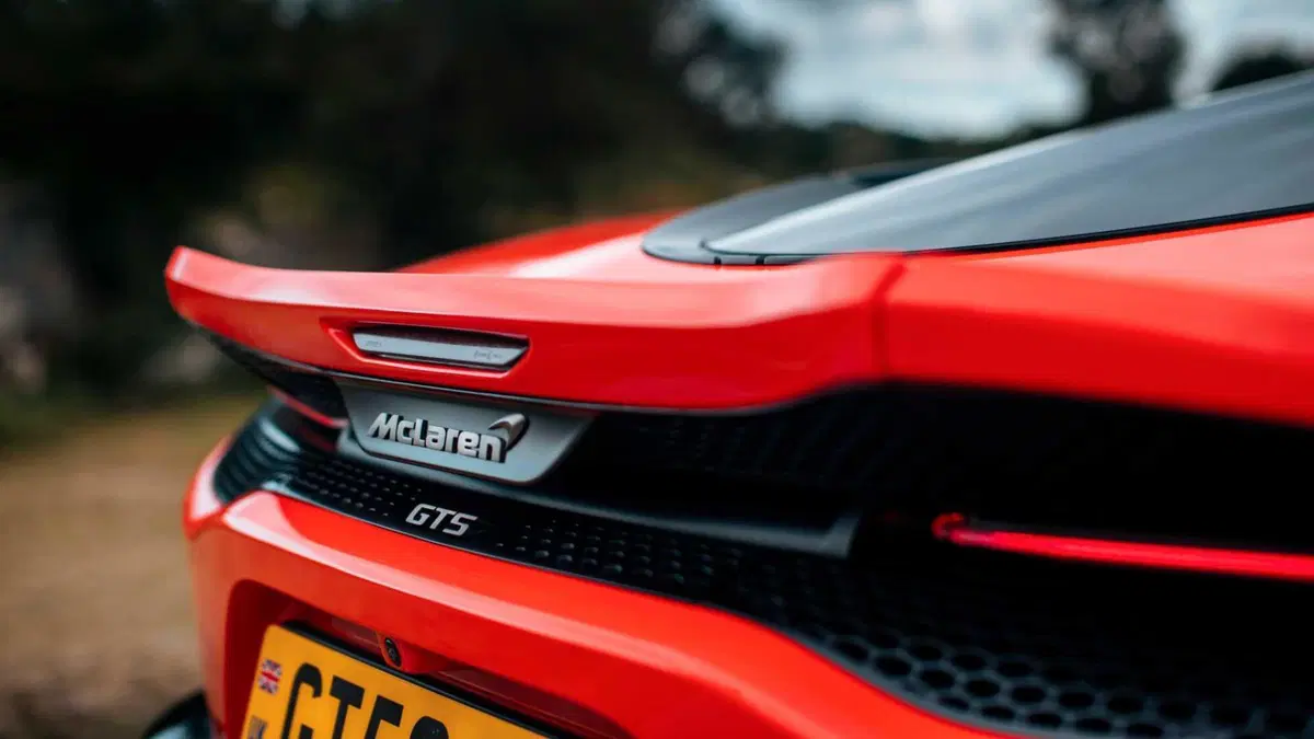 McLaren GTS  (2023-->>) (15)
