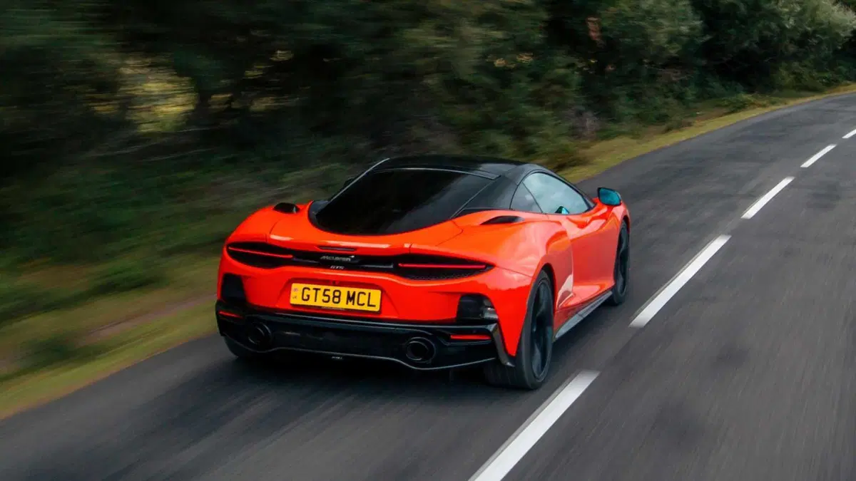McLaren GTS  (2023-->>) (9)
