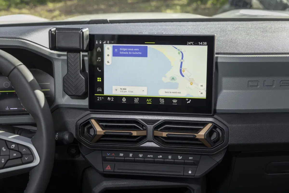 Nuova Dacia Duster 2024: motorizzazioni, allestimenti, optional e prezzi. Guida all’acquisto (11)