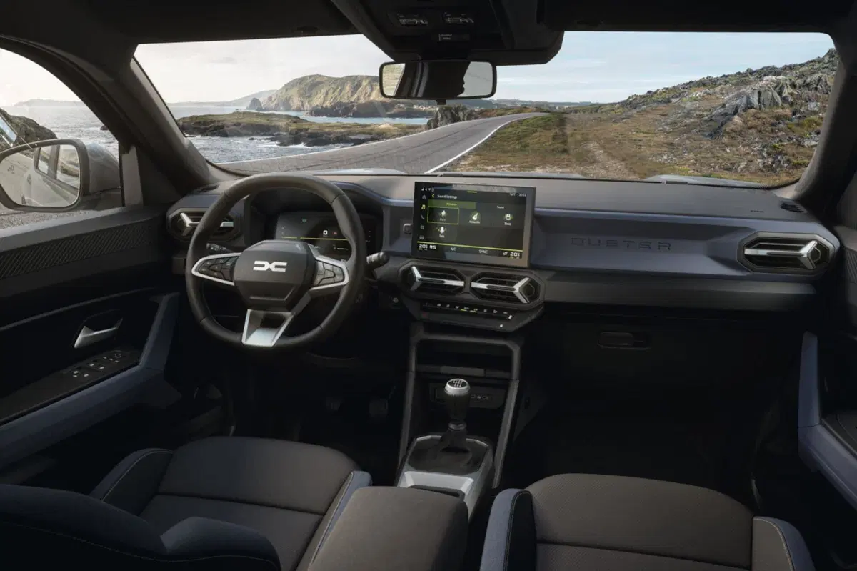 Nuova Dacia Duster 2024: motorizzazioni, allestimenti, optional e prezzi. Guida all’acquisto (29)