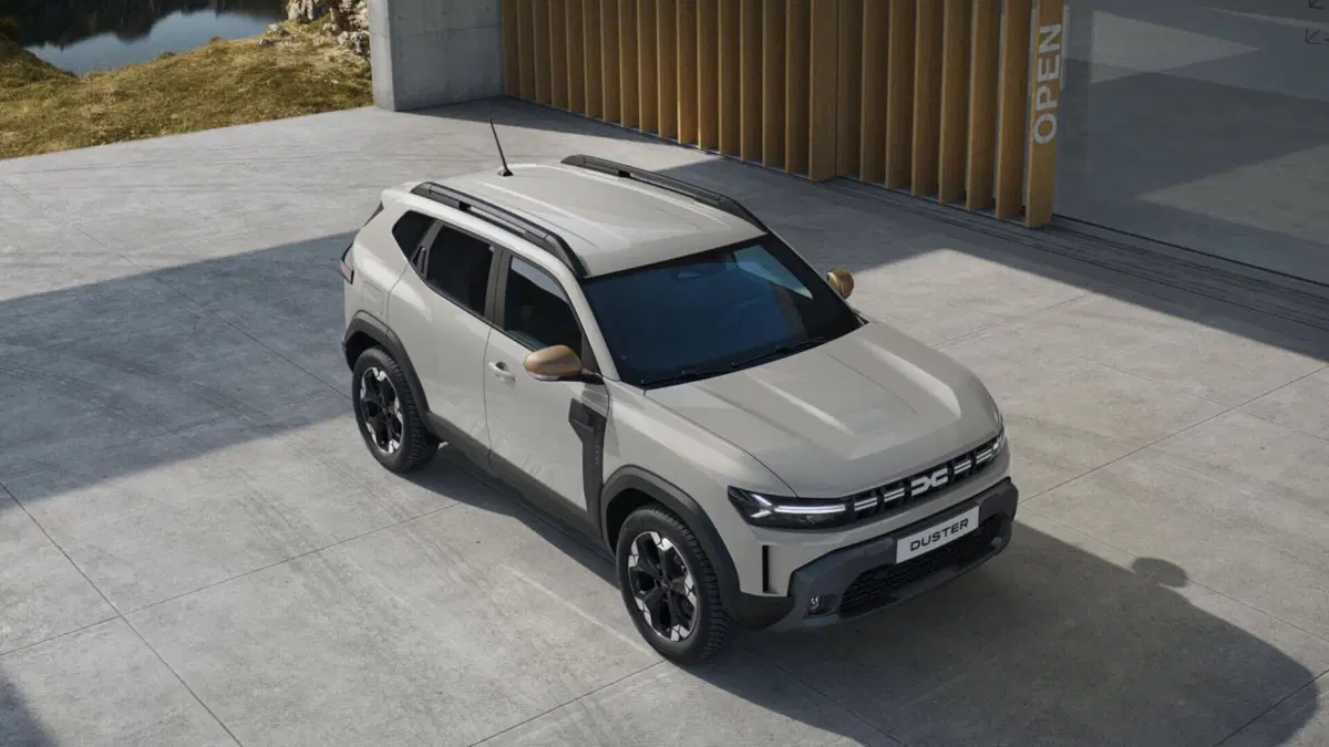 Nuova Dacia Duster 2024: motorizzazioni, allestimenti, optional e prezzi. Guida all’acquisto (26)