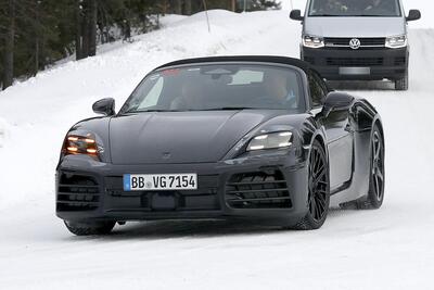 Porsche Boxster e Cayman elettriche nei guai per le batterie