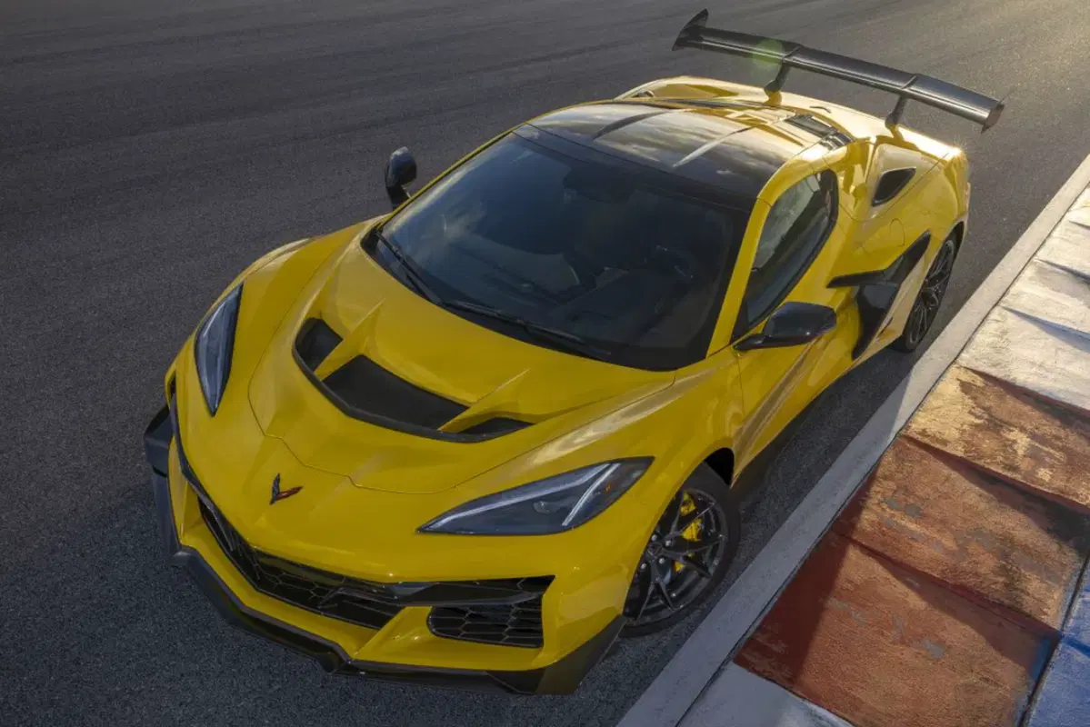 Corvette ZR1: lo 0-100 &egrave; da paura, 1.079 CV e 1.193 Nm. V8 5,5 litri  