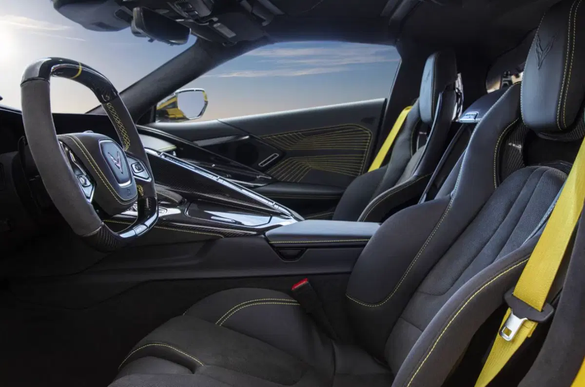 Corvette ZR1: lo 0-100 è da paura, 1.079 CV e 1.193 Nm. V8 5,5 litri   (3)