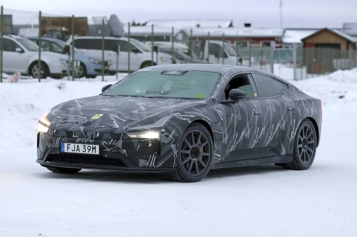 Polestar 5: l'elettrica che sfida Porsche Taycan e Tesla Model S [Foto Spia] (3)