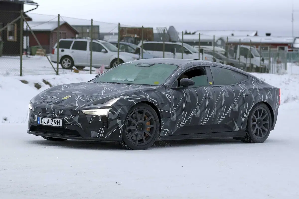 Polestar 5: l'elettrica che sfida Porsche Taycan e Tesla Model S [Foto Spia] (4)