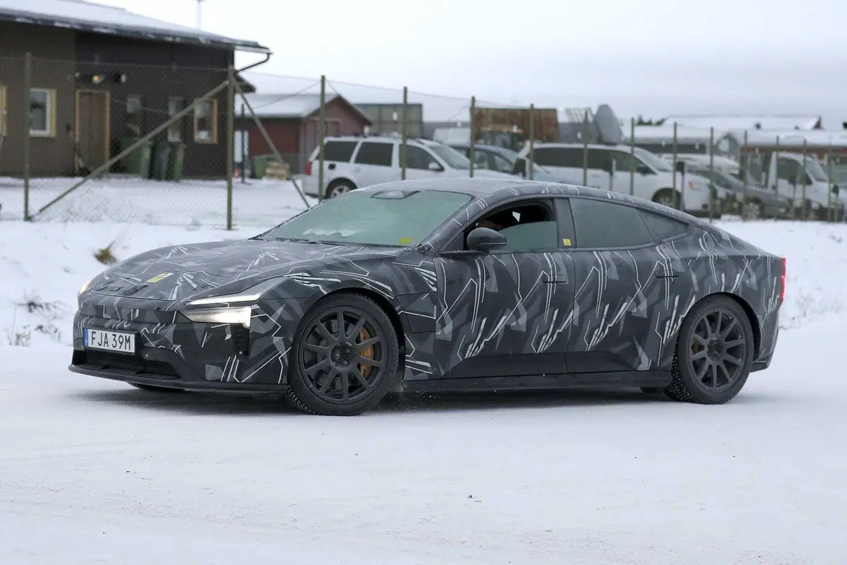 Polestar 5: l'elettrica che sfida Porsche Taycan e Tesla Model S [Foto Spia] (5)
