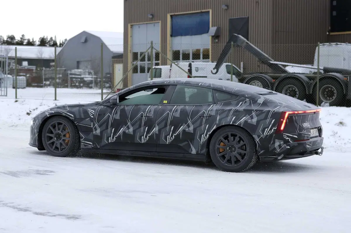 Polestar 5: l'elettrica che sfida Porsche Taycan e Tesla Model S [Foto Spia] (8)