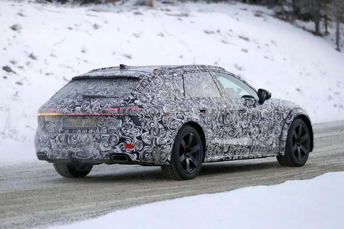 Audi A7: ecco la nuova generazione vista da vicino [Foto Spia] (6)