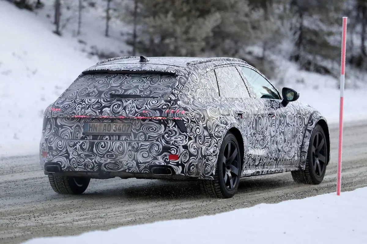 Audi A7: ecco la nuova generazione vista da vicino [Foto Spia] (7)